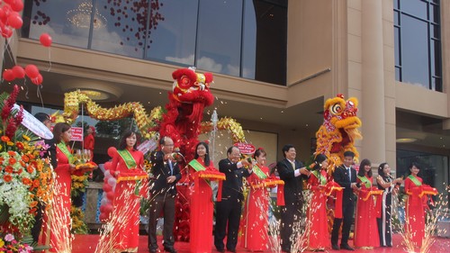 Trung tâm hội nghị tiệc cưới Crystal Palace