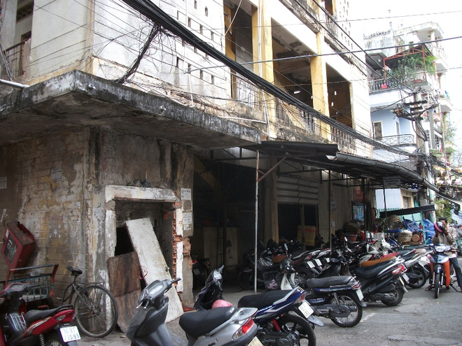 Bí thư Đinh La Thăng yêu cầu đập bỏ và xây mới 89 chung cư cũ nát