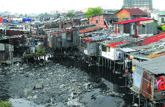 nhà trên kênh rạch