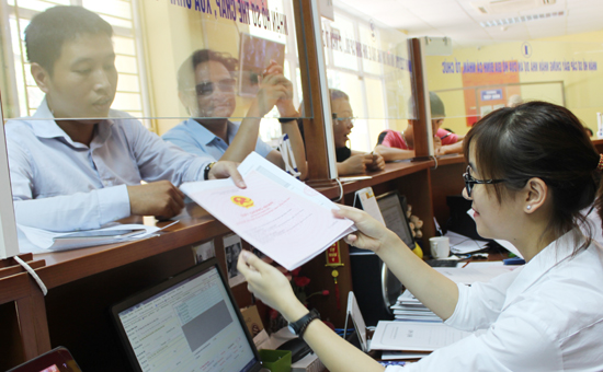 Thời gian cấp sổ đỏ 14 ngày, 'cò' đất còn đất sống?