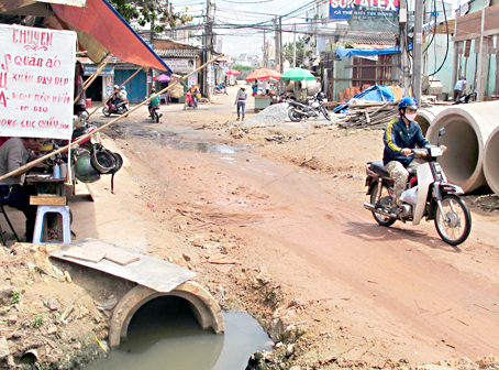 kiện lấn chiếm đất trái phép