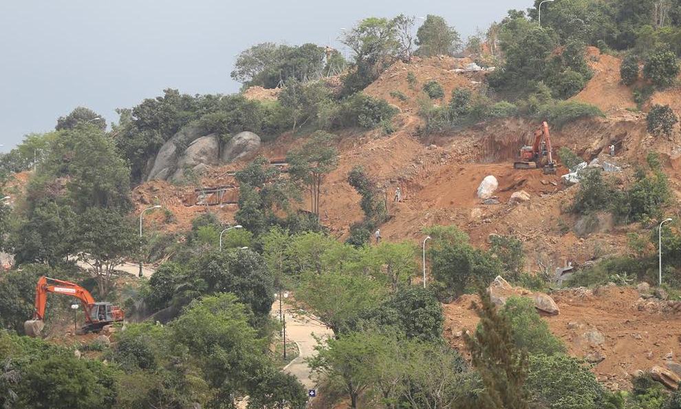 Đà Nẵng: 40 móng biệt thự tại bán đảo Sơn Trà xây không phép