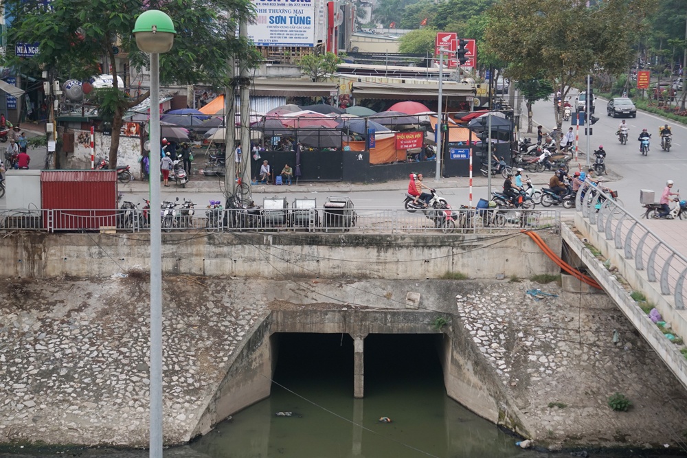 Yêu cầu kiểm tra việc cho thuê đất tại dự án cống hóa mương thoát nước Nghĩa Đô