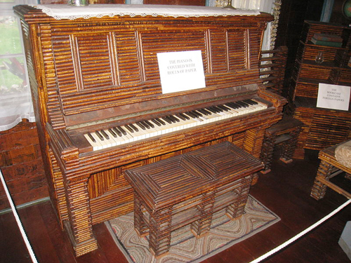 đàn piano giấy