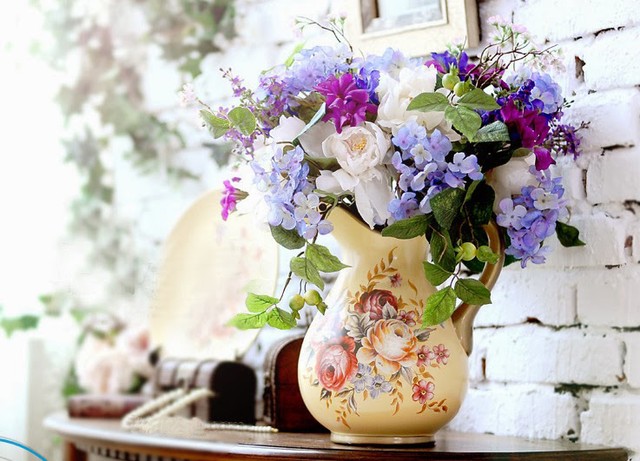 Đặt bình hoa trong nhà như thế nào để mang lại vận may?