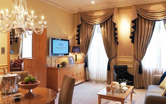 khách sạn Baltschug Kempinski Moscow sang trọng