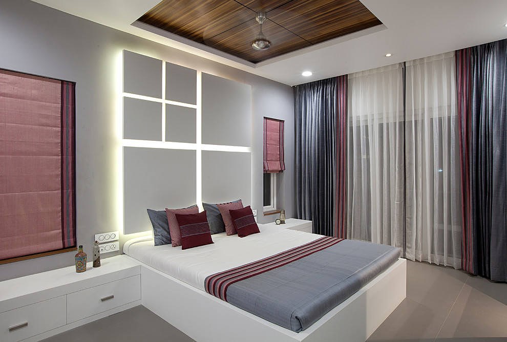 ​Một phòng ngủ khác có thiết kế tương tự nhưng chọn tông màu vui tươi và trẻ trung hơn