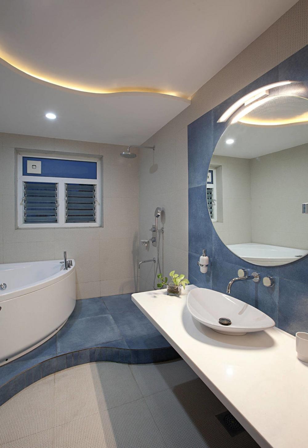 Những khoảng sơn xanh trong phòng tắm tạo cảm giác tươi mát cho người sử dụng