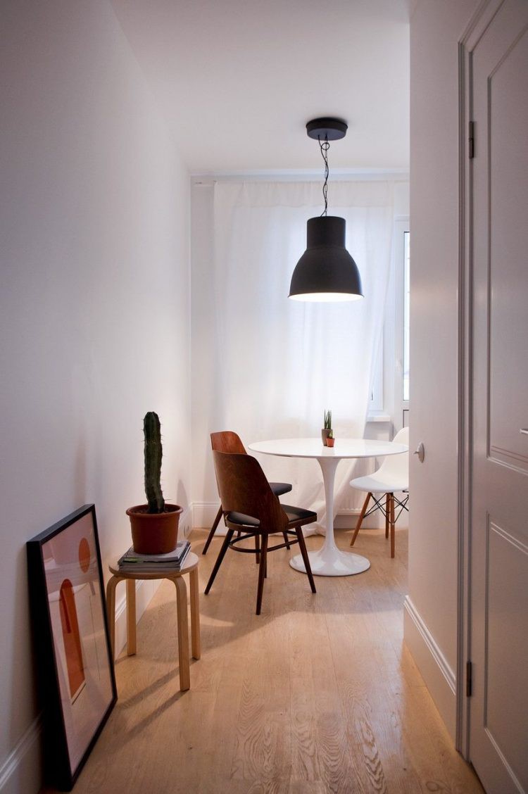 Bếp và khu vực ăn uống được đặt ở một không gian riêng hoàn toàn tách biệt