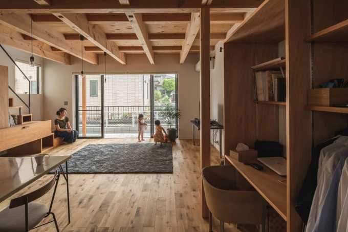 Ngôi nhà 2 tầng tại Nhật Bản có thể cất đồ ở mọi nơi