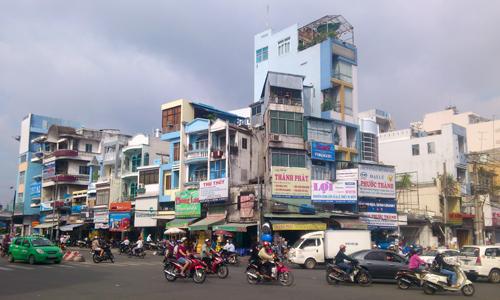 Giá thuê mặt bằng nhà phố nội thành Sài Gòn tăng 15-20%