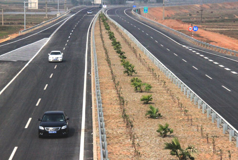 cao tốc Nội Bài - Lào Cai 