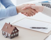 Tránh giao bản gốc hợp đồng mua bán căn hộ cho chủ đầu tư