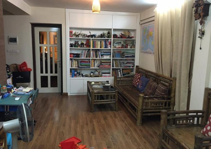 Tập thể Z10 Tạ Quang Bửu 2,3 tỷ 65m2 nhà cực đẹp full nội thất