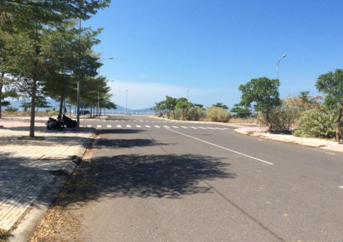 Bán đất tại khu đô thị mới Vĩnh Hòa - Nha Trang gần bến du thuyền quốc tế - 0903564696