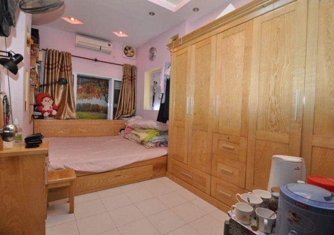 Cần bán nhà ngõ 79 Thụy Khuê, Tây Hồ, 4 tầng, 3 tỷ