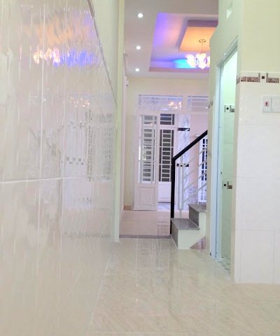 Bán nhà phố rất đẹp gần cầu Ông Thìn giá: 380tr -720tr/căn, sổ riêng. LH: 0938.379.583