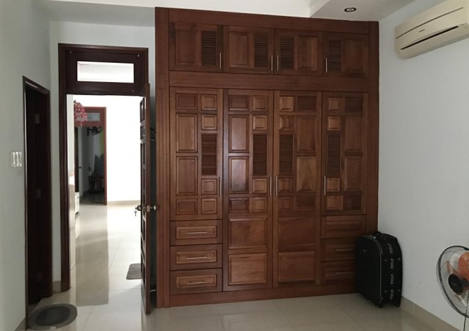 Bán nhà hẻm 224 đường Lý Thường Kiệt, P. 14, Q. 10. DT: 5x22m, 1 trệt + 3 lầu, giá 10.95 tỷ