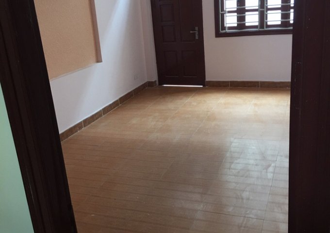 Chính chủ cần bán gấp nhà mặt ngõ 77 Xuân La, Tây Hồ, DT 38m2, giá 2,9 tỷ