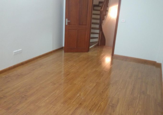 Bán nhà ngõ 322/76 Mỹ Đình, phường Mỹ Đình 1, DT 45m2, 5 tầng, 3,2 tỷ