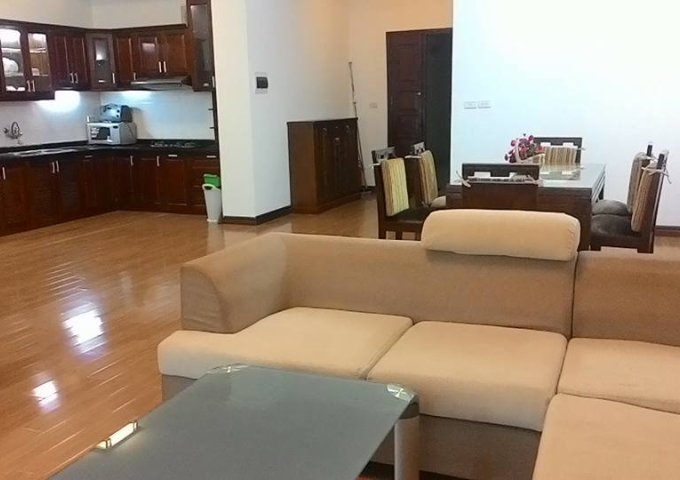 Cho thuê căn hộ cao cấp 172 Ngọc Khánh, 156m2, 3PN, nội thất đẹp giá thuê 16 triệu/th