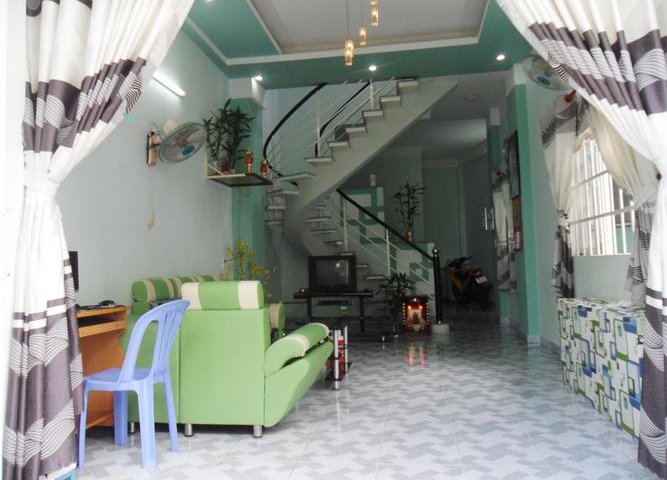 Bán nhà mặt tiền Nguyễn Đình Chiểu, P5, Q3, DT 8x24m, trệt, 4 lầu, sân thượng
