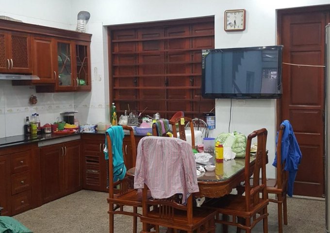 Cần bán gấp căn biệt thự liền kề 183 Hoàng Văn Thái