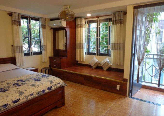 Cho thuê căn hộ 1 phòng ngủ dành cho người nước ngoài đường Thành Thái, Quận 10, giá 14,5 triệu