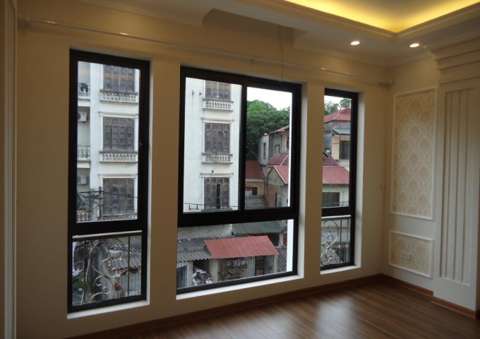 Bán nhà riêng khu Hồ Ba Mẫu, Đống Đa, 50m2, 5 tầng mới, đường ô tô tránh, 4.95 tỷ. 0936335995