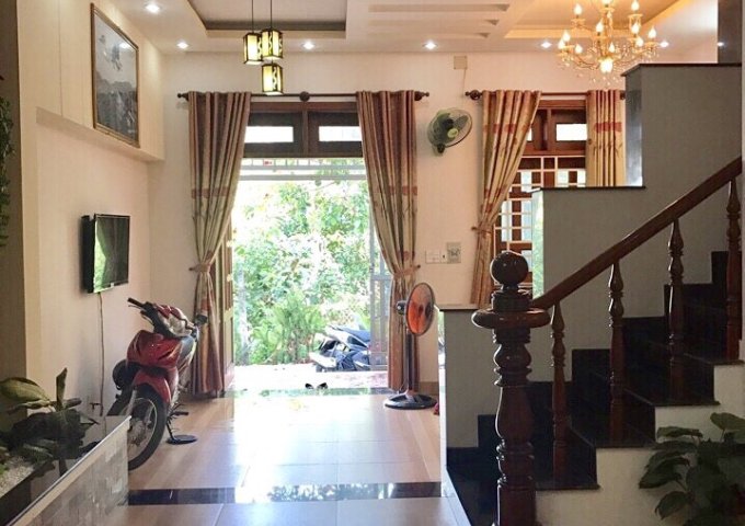 Nhà mới đẹp đường Nguyễn Thị Tú, 4,4x14m, 2 lầu sân thượng, 2.15 tỷ
