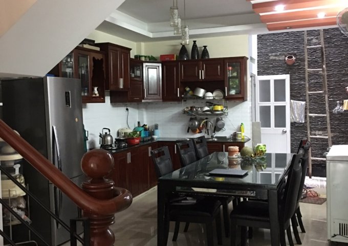 Nhà mặt tiền 157 Nguyễn Hữu Thọ, 5x20m, 1 trệt, 2 lầu, 2,5 tỷ