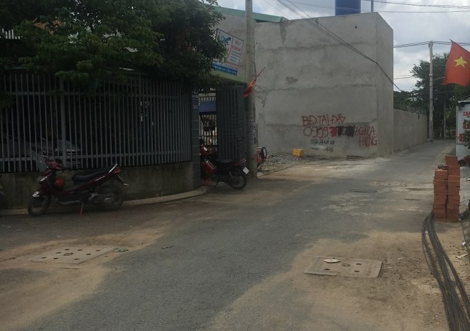 Bán đất Phường Tam Bình, Đường 12, đường rộng 7m, HXH, SHR. DT 62,1m2