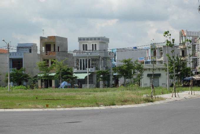 Đất 3 mặt tiền ,SHR, KDC An Phú Đông, Giáp Biệt Thự Village , Quận 12