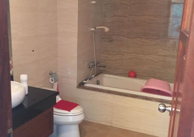 Bán biệt thự 96 Nguyễn Huy Tưởng 196m2 x 4 tầng, đường 3 ô tô, giá 22 tỷ