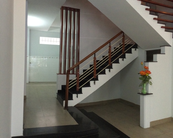 Nhà 2 tầng kiệt 64 đường Nguyễn Văn Thoại