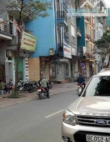 Bán nhà số 31 mặt phố Vũ Ngọc Phan, Nguyên Hồng, Láng Hạ, Đống Đa, 90m2 7 tầng thang máy giá 28 tỷ