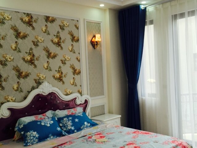 Nhà cực đẹp nội thất đầy đủ Văn La. Phú La, HĐ 50m2 5 tầng giá 5 tỷ Lh 0988291531