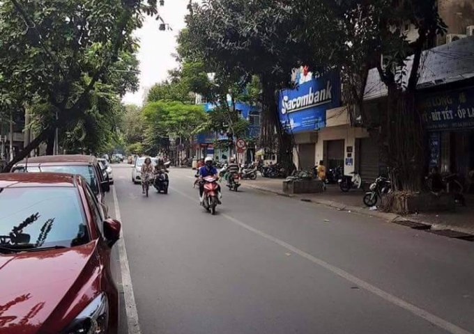 Mặt phố Hòa Mã, quận Hai Bà Trưng, 40m2, 4 tầng, MT 4.5m, giá 15 tỷ, hè rộng, kinh doanh