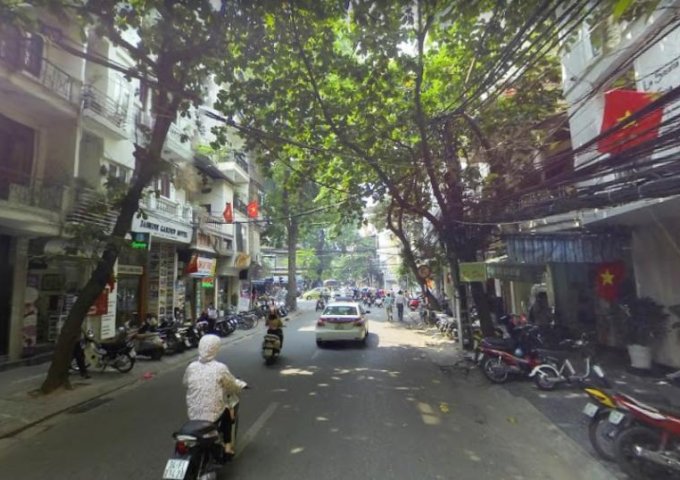 Bán nhà mặt phố Hàng Gà, 83m2, mặt tiền 8m, vuông vắn, 41,5 tỷ