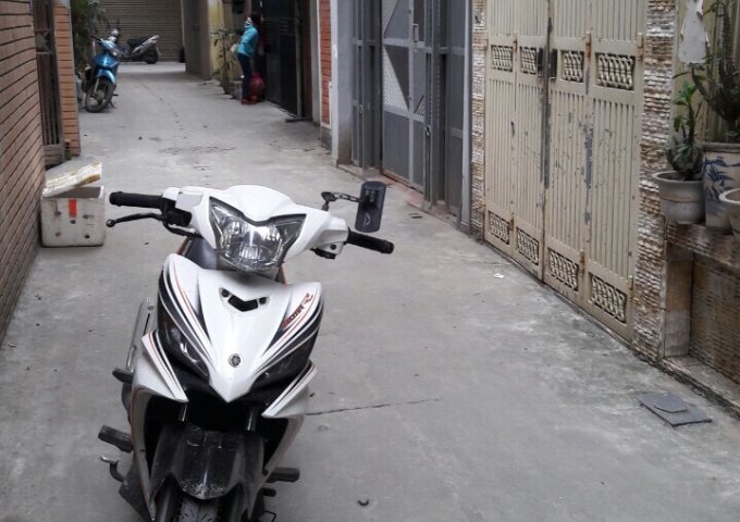 Cần bán gấp nhà trong ngõ 90 phố Yên Lạc, Hai Bà Trưng, Hà Nội