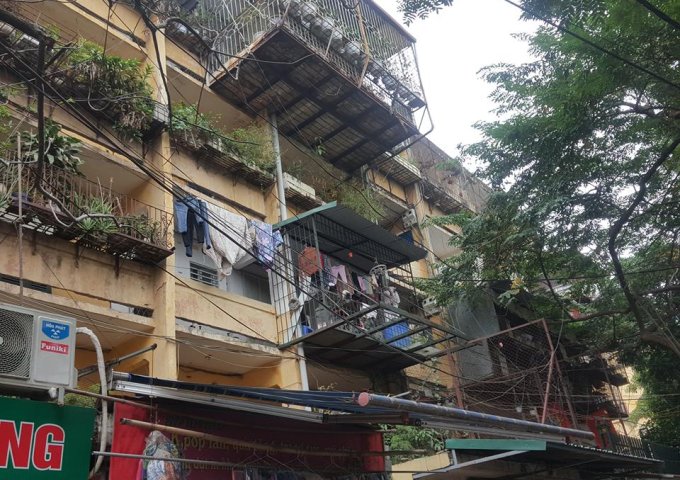 Cho thuê căn hộ tập thể B3 Trung Tự 52m2,1PN (4.5 triệu/tháng)