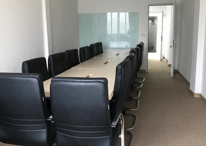 Cho thuê nhà mặt tiền 841 Lê Hồng Phong, P12, Q10, TPHCM giá tốt