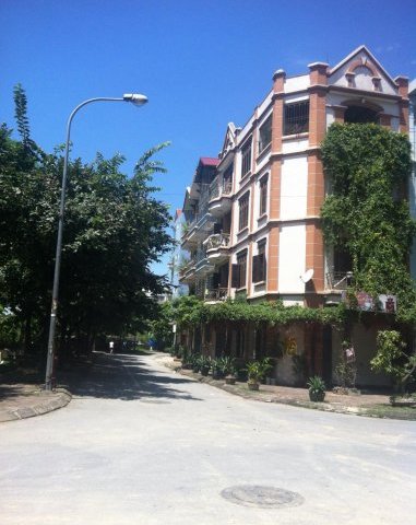 Bán gấp Liền kề TT4A khu đô thị văn quán mặt sân chung cư gía sốc 