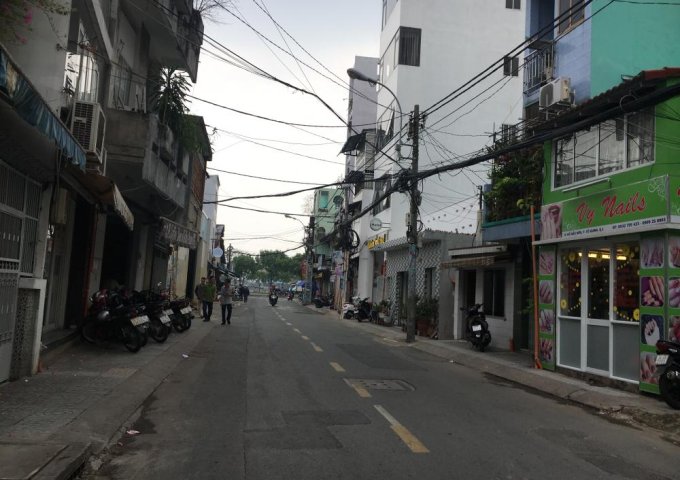 Nhà góc 2MT 13E Hồ Hảo Hớn, P. Cô Giang, Q.1. Gía 10.8 tỷ.