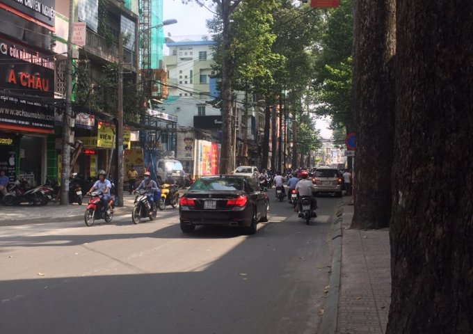 Cần cho thuê nhà mặt tiền số 73 Trần Quang Khải, phường Tân Định, quận 1