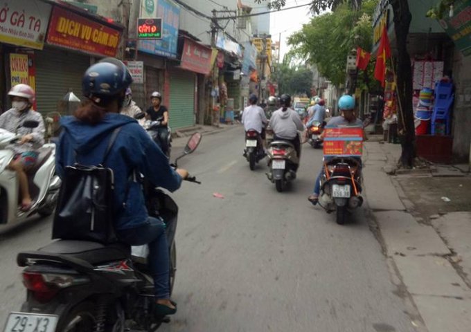 Bán đất mặt phố Cổ nhuế, Từ Liêm, giá 65 triệu/m2, kinh doanh sầm uất