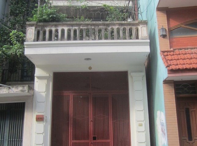 Cho thuê nhà riêng 2,5 tầng 35m2 Nguyễn Trãi