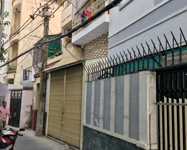 Bán gấp nhà hẻm 124 đường Xóm Chiếu, phường 14, quận 4