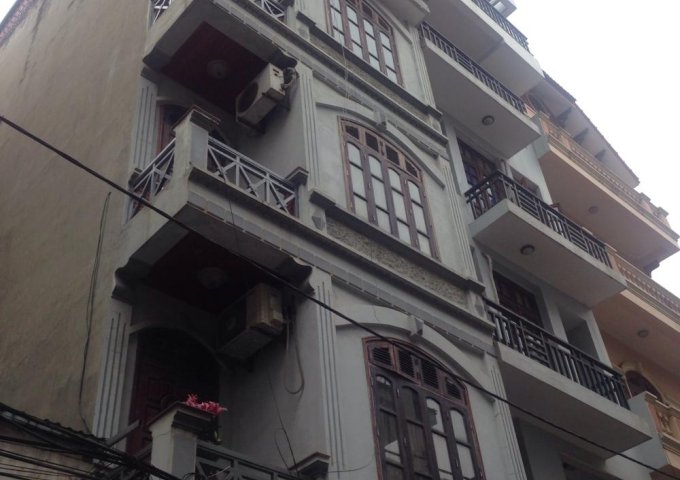 Cho thuê nhà 5 tầng ngõ 45, Nguyễn Khắc Nhu, nhà mới sơn sửa, đẹp