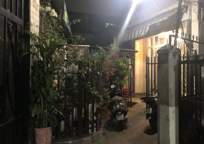 Bán nhà hẻm 115 Phan Đăng Lưu, P7, Phú Nhuận, DT 3,6 x 12, 2 lầu, sân thượng, giá 4,95 tỷ